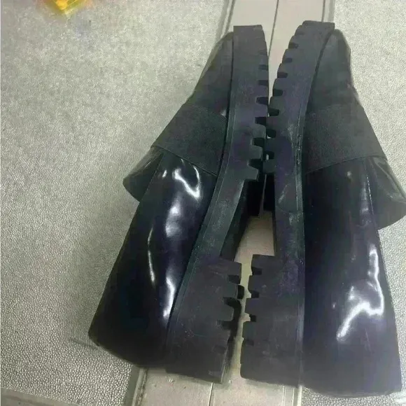 Via Spiga Black Patent Leather Chunky Platform Slip on Loafers Size 9