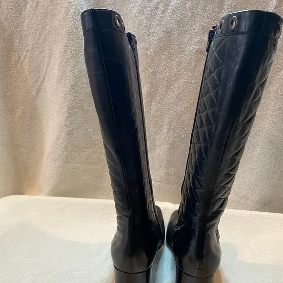 Via Spiga Quilted real leather black nwt boots