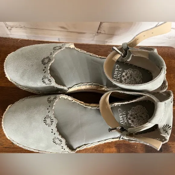 Vince Camuto Breshan Espadrilles in Mint.  Size 6