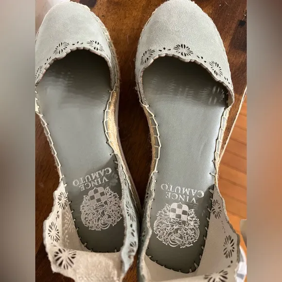 Vince Camuto Breshan Espadrilles in Mint.  Size 6