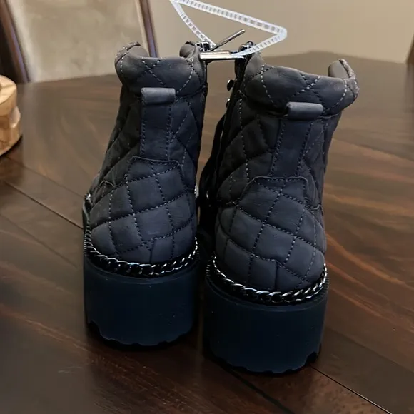 VINCE CAMUTO MAISSA QUILTED COMBAT BOOT