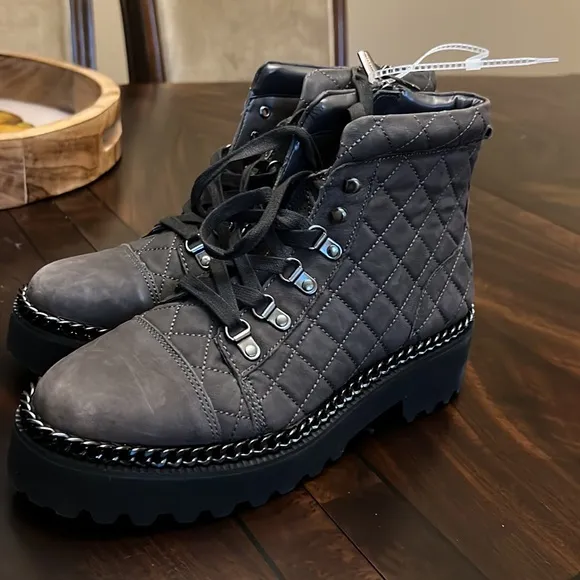 VINCE CAMUTO MAISSA QUILTED COMBAT BOOT