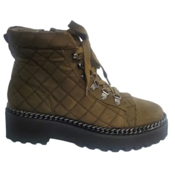 VINCE Camuto Maissa Quilted suede chain detail Chunky lug sole hiker sty…