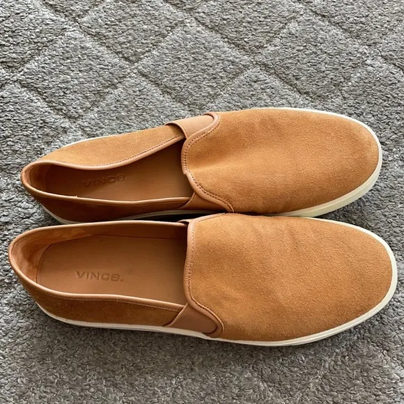 VINCE Preston Slip-On Suede Camel Color Sneakers size 10
