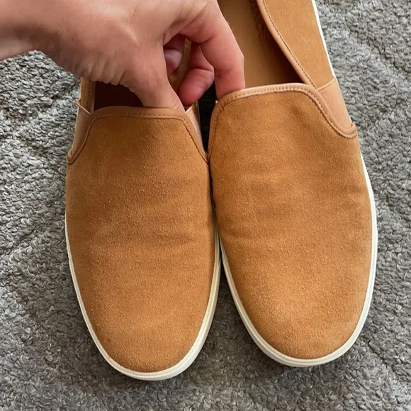 VINCE Preston Slip-On Suede Camel Color Sneakers size 10