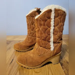 Vintage 1980's Sears size 8 quilted leather sherpa lined block 3&quot; heel boots