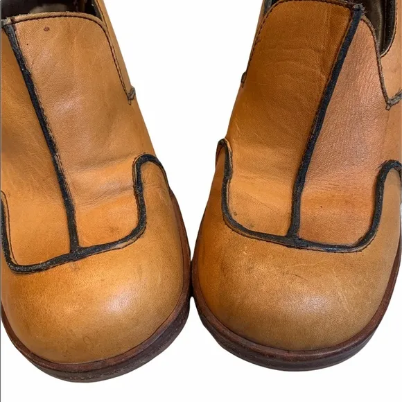 Vintage Chandlers Heeled Exposed Seam Loafers