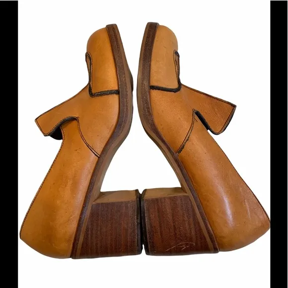Vintage Chandlers Heeled Exposed Seam Loafers