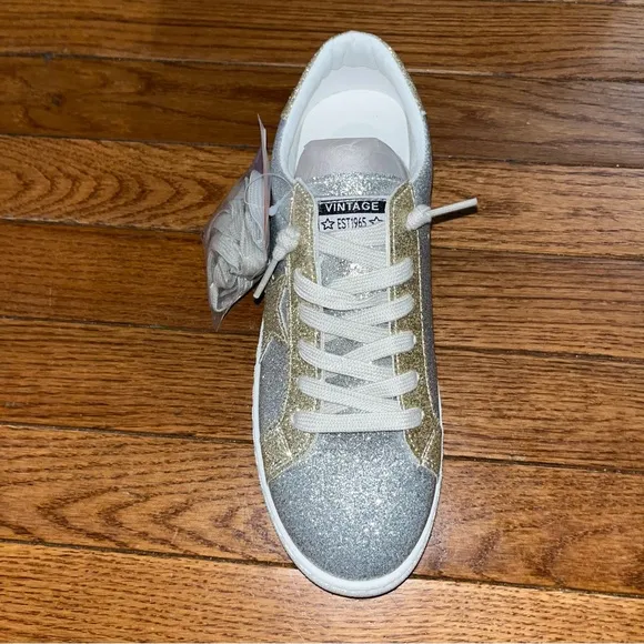 Vintage Havana Matt Silver Glitter Bianca Sneaker Women’s Size 7.5 Star Logo