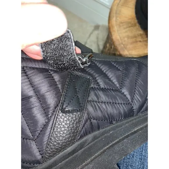 Vionic Janara Women's Black Quilted Ankle‎ Boots Size 9 Water Repellent