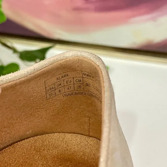 Vionic Klara Ballet Flat in Gold Size 10