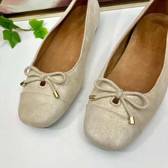 Vionic Klara Ballet Flat in Gold Size 10