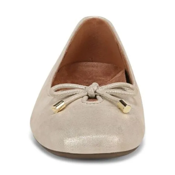 Vionic Klara Ballet Flat in Gold Size 10