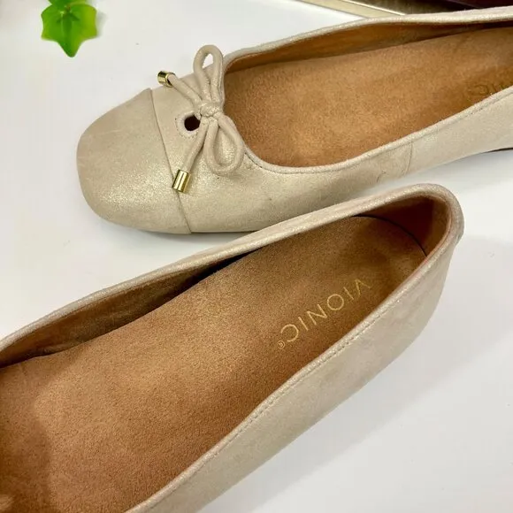 Vionic Klara Ballet Flat in Gold Size 10