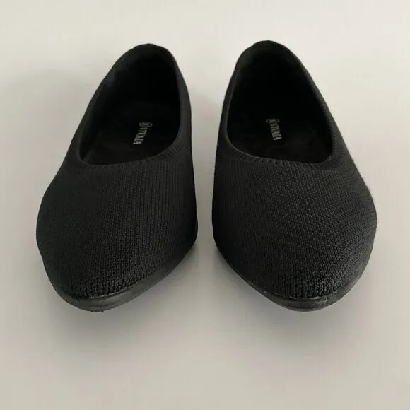 Vivaia Flats Size 42 US 10.5M Black Point-toe Slip-on Washable Travel