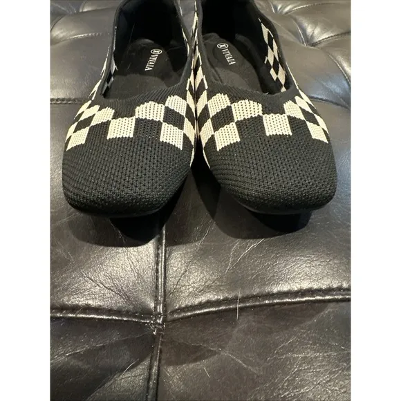 Vivaia Women Size 37.5W US 7 Wide Margot 2.0 Square Toe V Cut Flat Shoes Checker