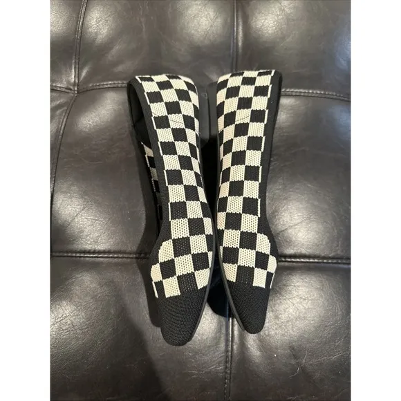 Vivaia Women Size 37.5W US 7 Wide Margot 2.0 Square Toe V Cut Flat Shoes Checker