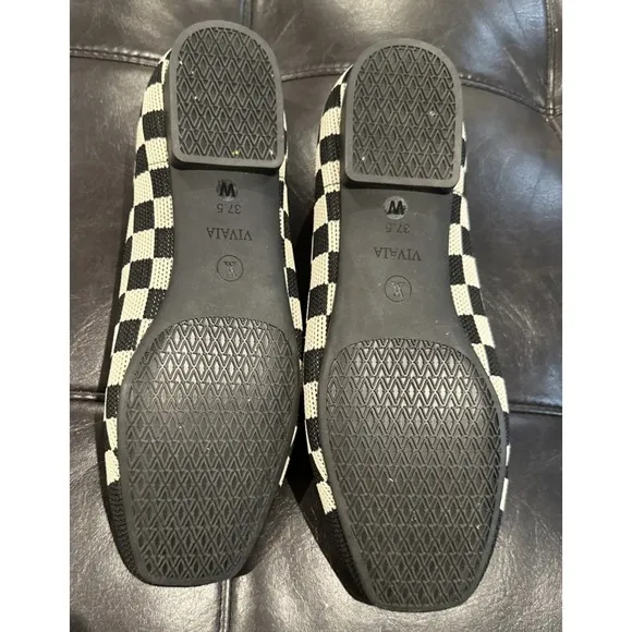 Vivaia Women Size 37.5W US 7 Wide Margot 2.0 Square Toe V Cut Flat Shoes Checker