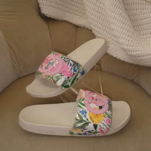 VTG Auth GUCCI x KEN SCOTT Iconic Infinity Jenni GG Floral Sport Pool Slides