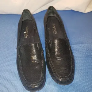 Walking Cradles Classics Women's Black Leather Loafers Size 8