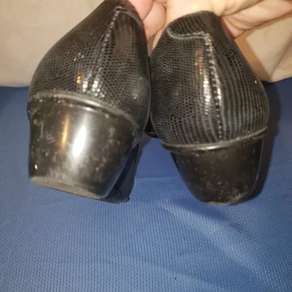 Walking Cradles Classics Women's Black Leather Loafers Size 8