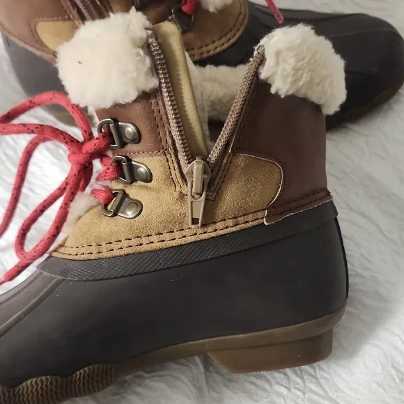 Women's Brown and Black Winter Boots