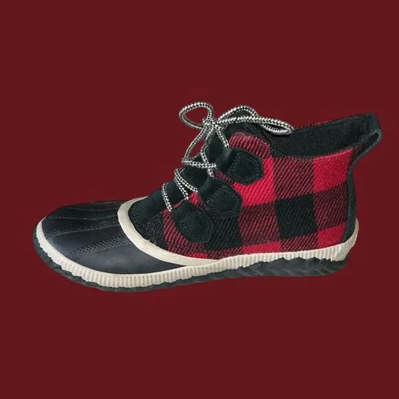 Women’s Sorel Out N About Plus Buffalo Plaid Boots Size 8