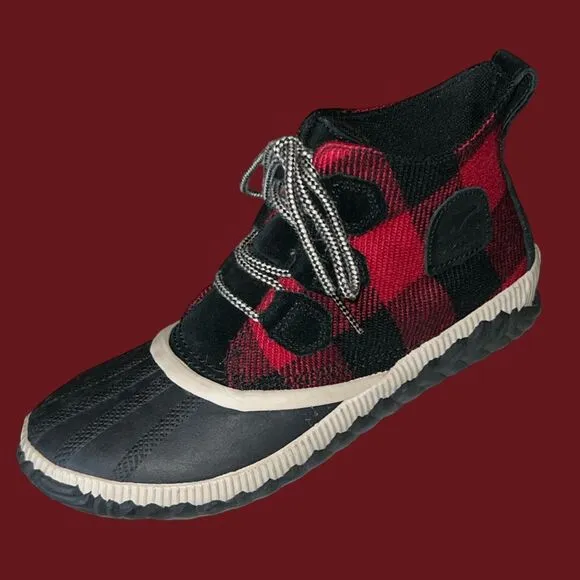 Women’s Sorel Out N About Plus Buffalo Plaid Boots Size 8
