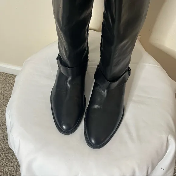 Women’s Stuart Weitzman Raceway Black Quilted Tall Leather Riding Boots‎ Sz 8