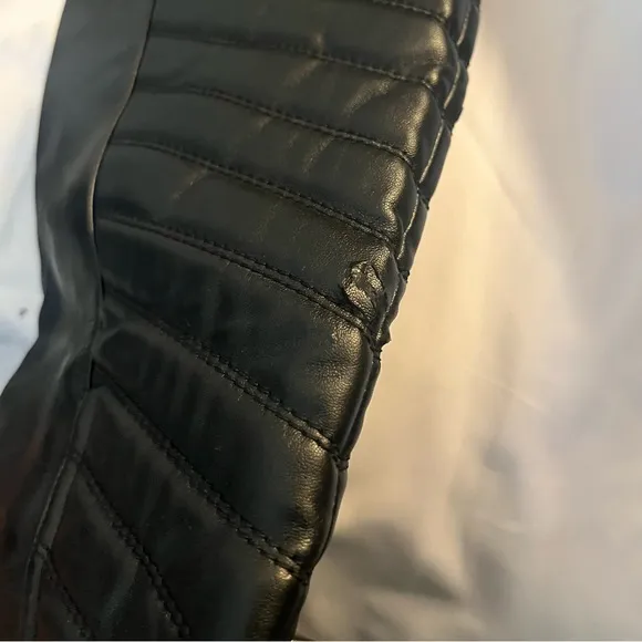 Women’s Stuart Weitzman Raceway Black Quilted Tall Leather Riding Boots‎ Sz 8