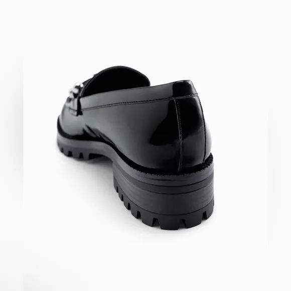 ZARA NWT LUG SOLE EMBELLISHED MOCCASINS